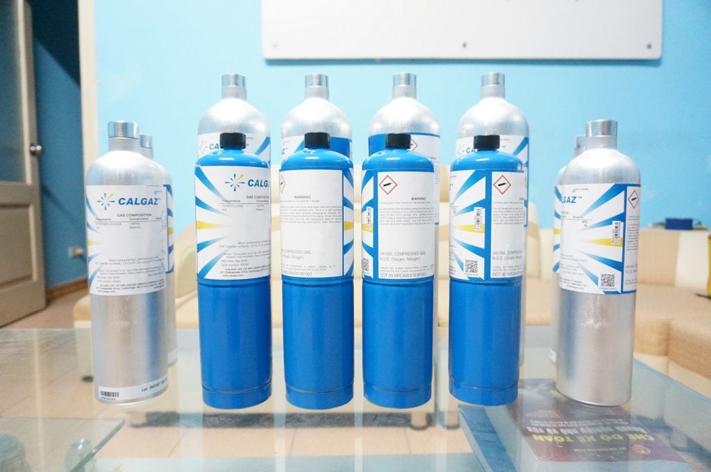 N2 UHP - N2 calibration gas bottles